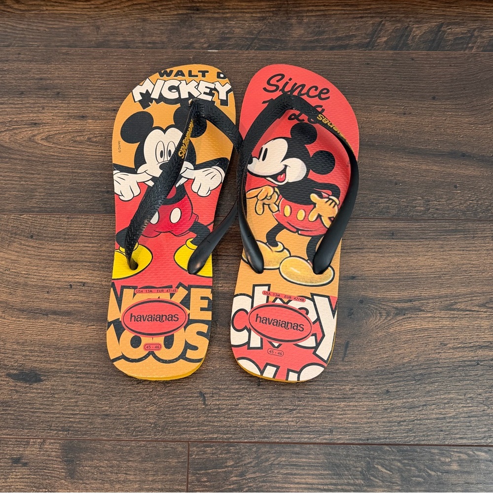 Havaiana’s Men’s Disney Mickey Mouse Flip Flops Size 13